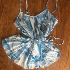NineWest size small blue and white pleated tie top